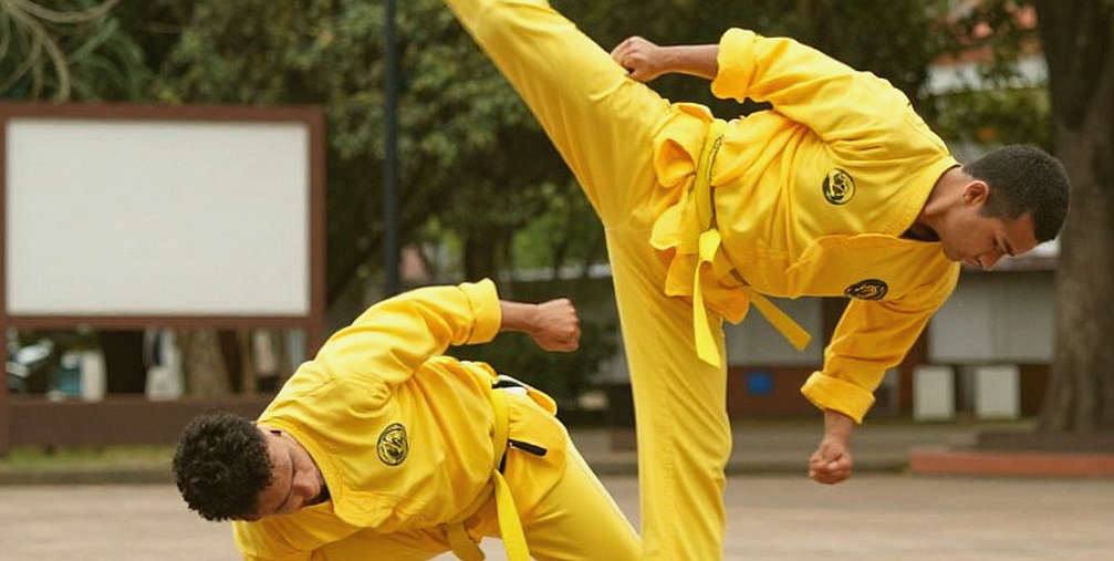 RAF Abu Dhabi: Arman Tsarukyan đối đầu Neiman Gracie, Kennedy Blades và Bella Mir tranh đai